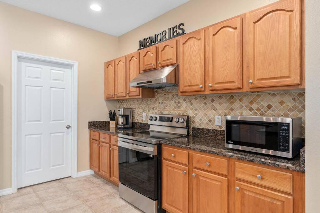 Lakeview W/8 Bedroom 5 Kingsuite 3 Miles To Disney Kissimmee Exterior foto